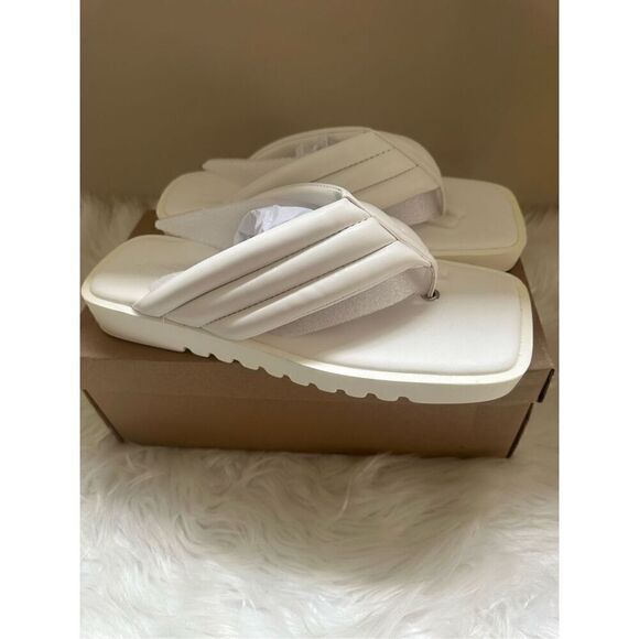 Steve Madden Boost size 9.5 white Faux Leather Square Toe Flip-Flops - Picture 6 of 10